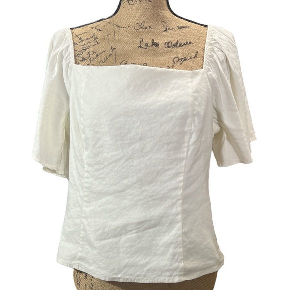 Antonio Melani. NWOT  Square neck ivory flutter sleeve cropped top.  Size 12 - Picture 1 of 9